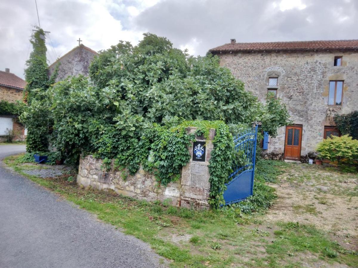 Converted Medieval Chapel Gite In Limousin Country Rancon Buitenkant foto