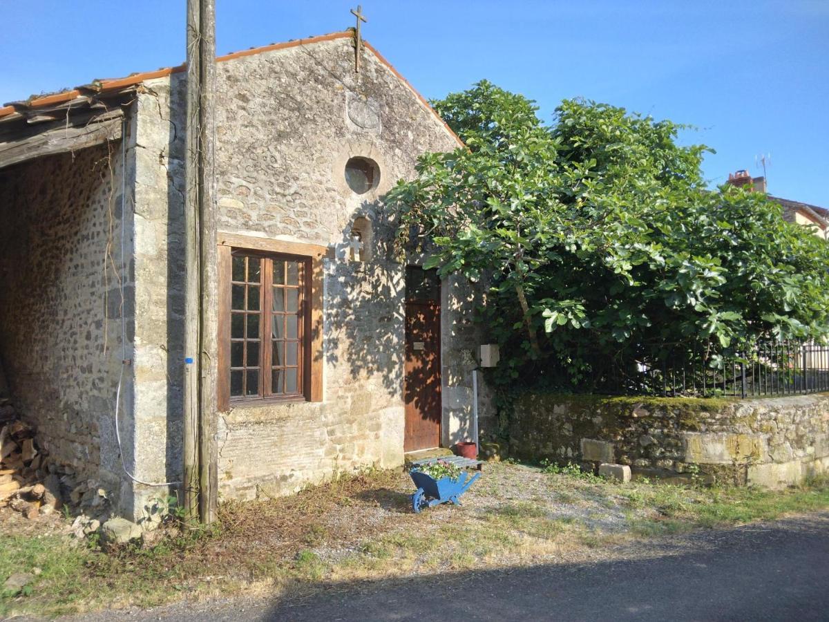 Converted Medieval Chapel Gite In Limousin Country Rancon Buitenkant foto